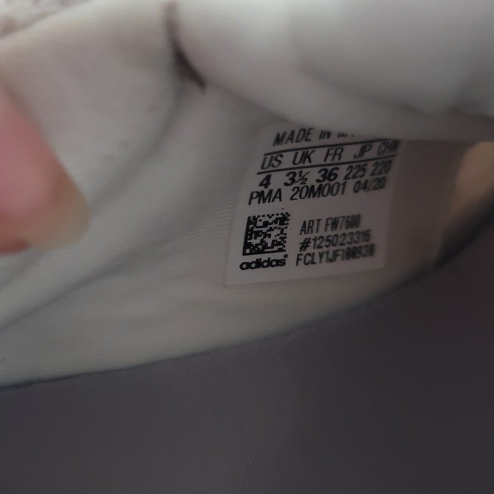 Adidas - Picture 4 of 4